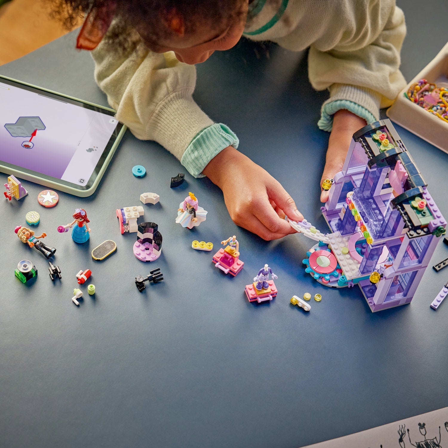 LEGO® Friends Heartlake City Fashion Show